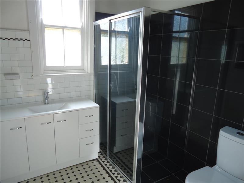 30 Albury Street, Wagga Wagga NSW 2650