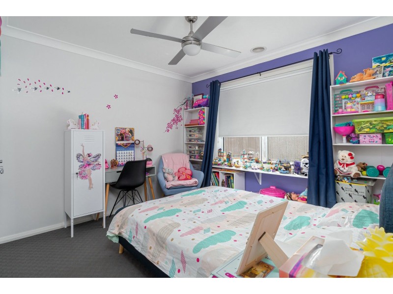 26 Barton Avenue, Lloyd NSW 2650