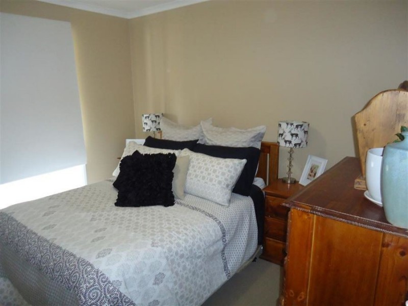 2 Sackville Drive, Forest Hill NSW 2651