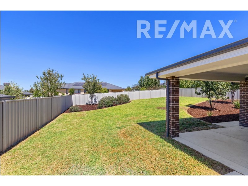 27 Alma Crescent, Wagga Wagga NSW 2650