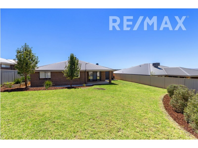 27 Alma Crescent, Wagga Wagga NSW 2650