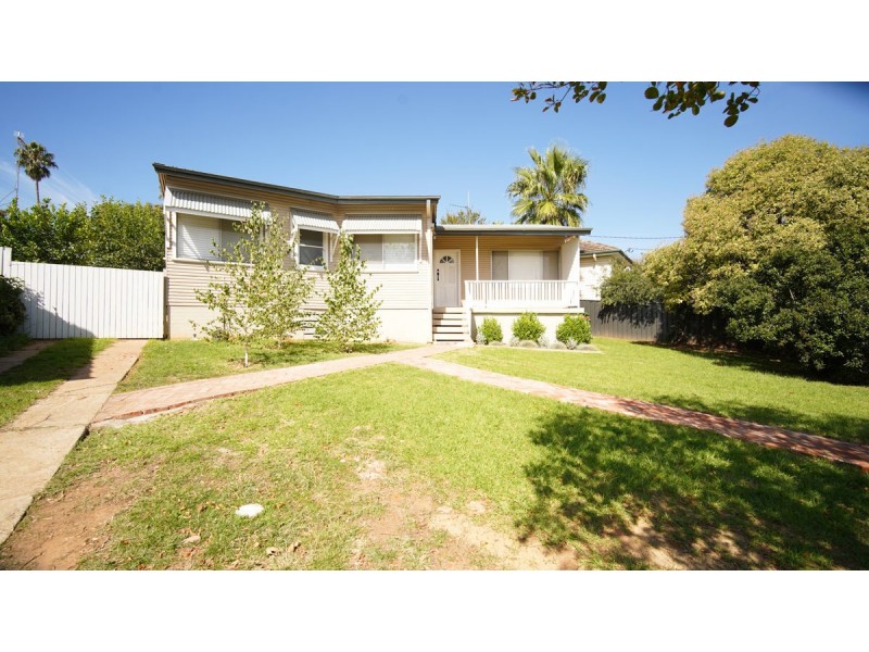 87 Mitchelmore Street, Turvey Park NSW 2650