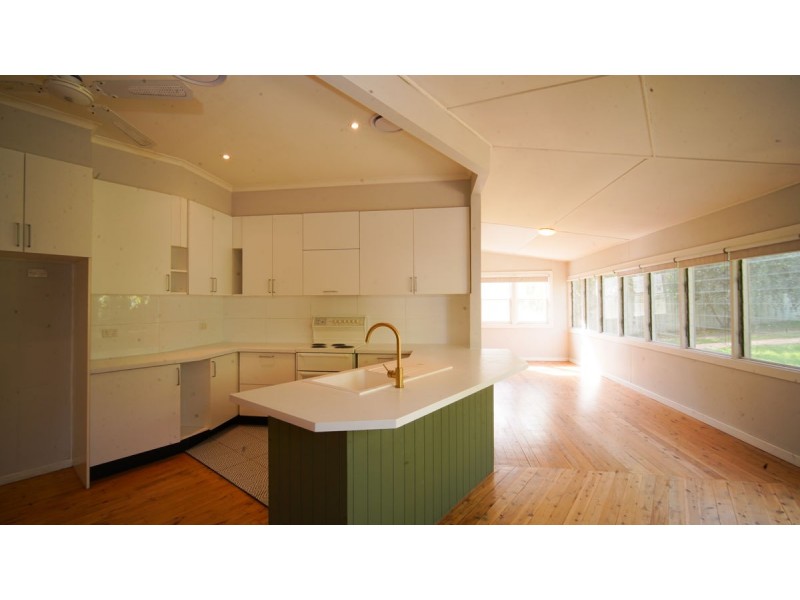 87 Mitchelmore Street, Turvey Park NSW 2650