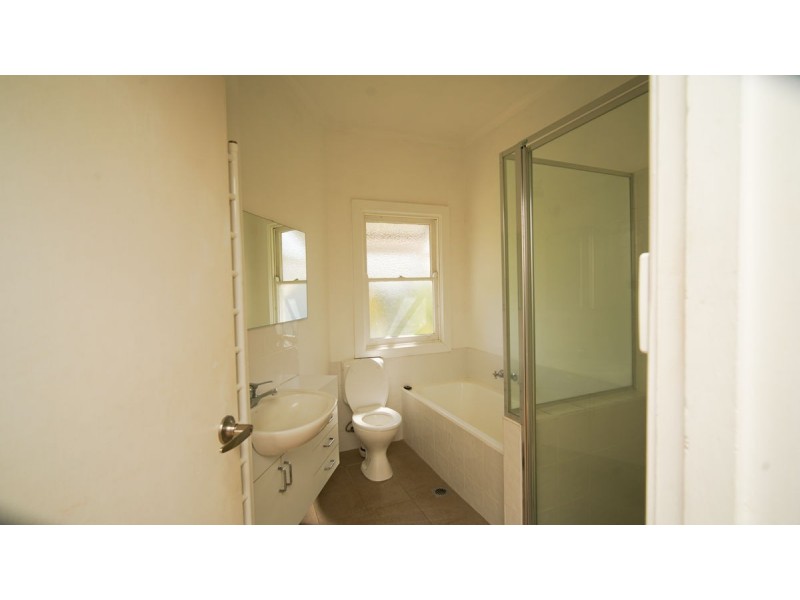 87 Mitchelmore Street, Turvey Park NSW 2650