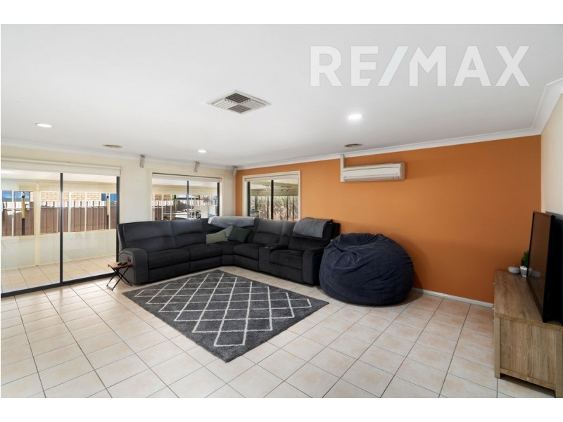 44 Doman Street, Estella NSW 2650