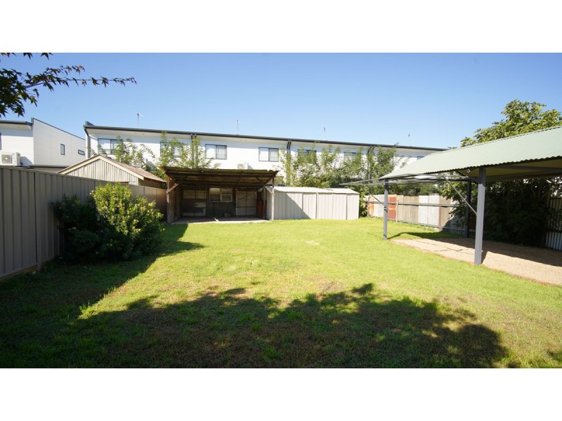 10 Travers Street, Wagga Wagga NSW 2650