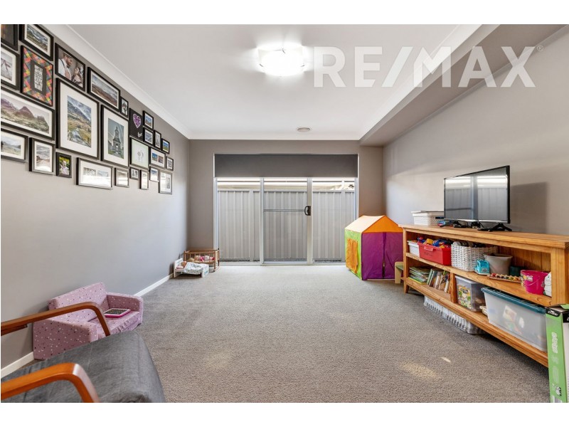 40 Bradman Drive, Boorooma NSW 2650