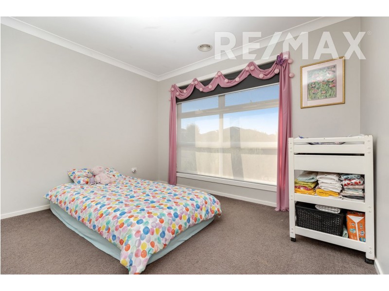 40 Bradman Drive, Boorooma NSW 2650