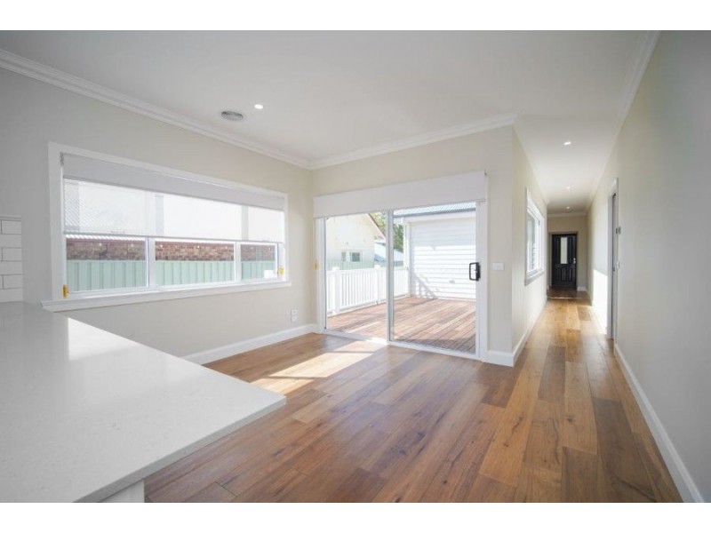 1/56 Collins Street, Turvey Park NSW 2650