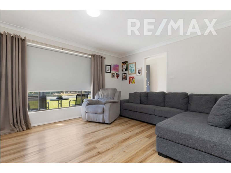 12 Veale Street, Ashmont NSW 2650