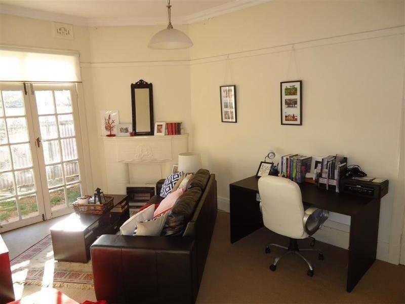 11 Freer Street, Wagga Wagga NSW 2650