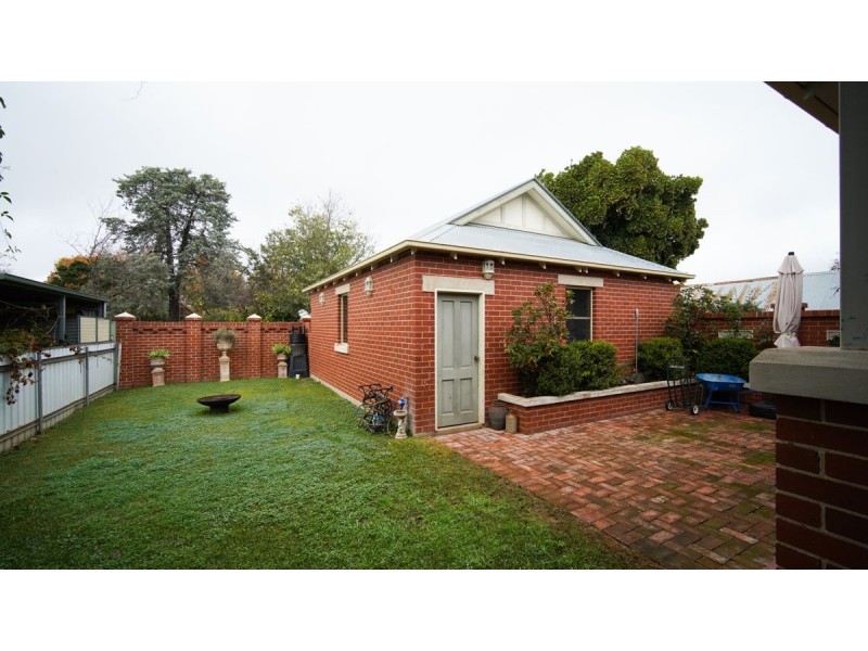 14 Jackson Street, Wagga Wagga NSW 2650