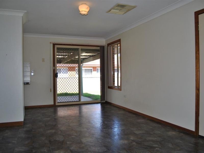 15 Canola Place, Estella NSW 2650