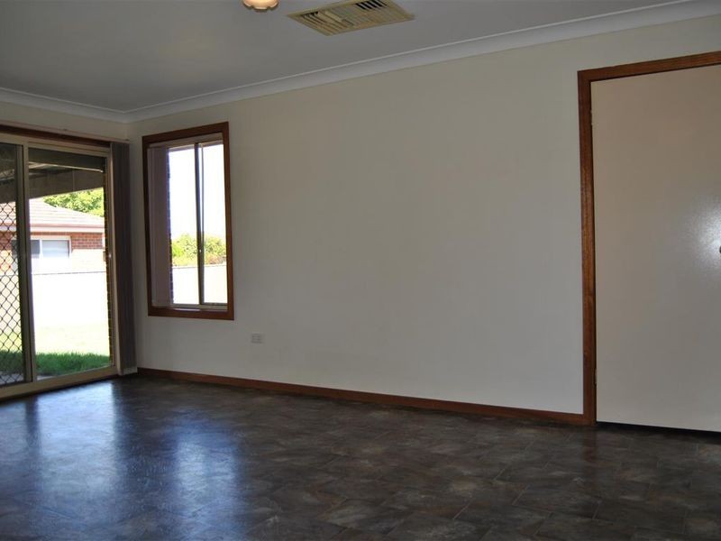 15 Canola Place, Estella NSW 2650