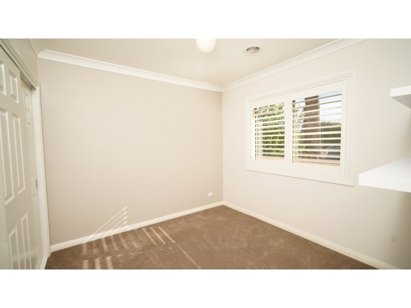 2/37 Lindsay Street, Turvey Park NSW 2650