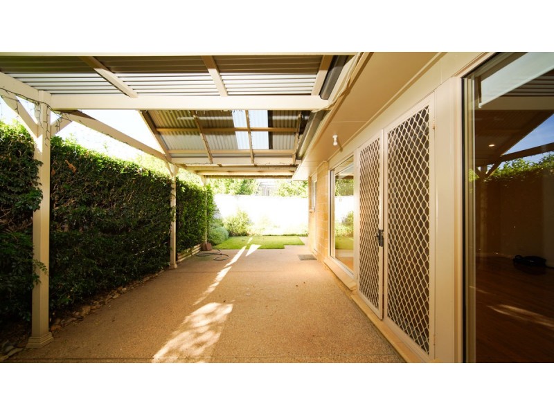 2/37 Lindsay Street, Turvey Park NSW 2650