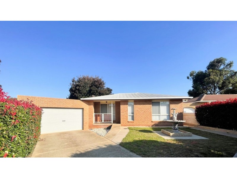 14 Matheson Place, Estella NSW 2650