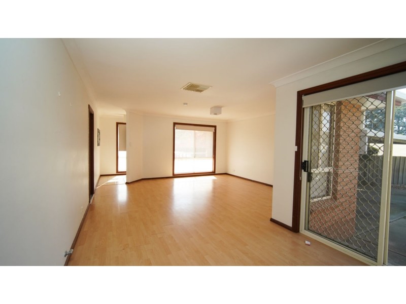 14 Matheson Place, Estella NSW 2650