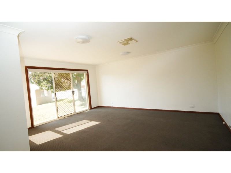 14 Matheson Place, Estella NSW 2650