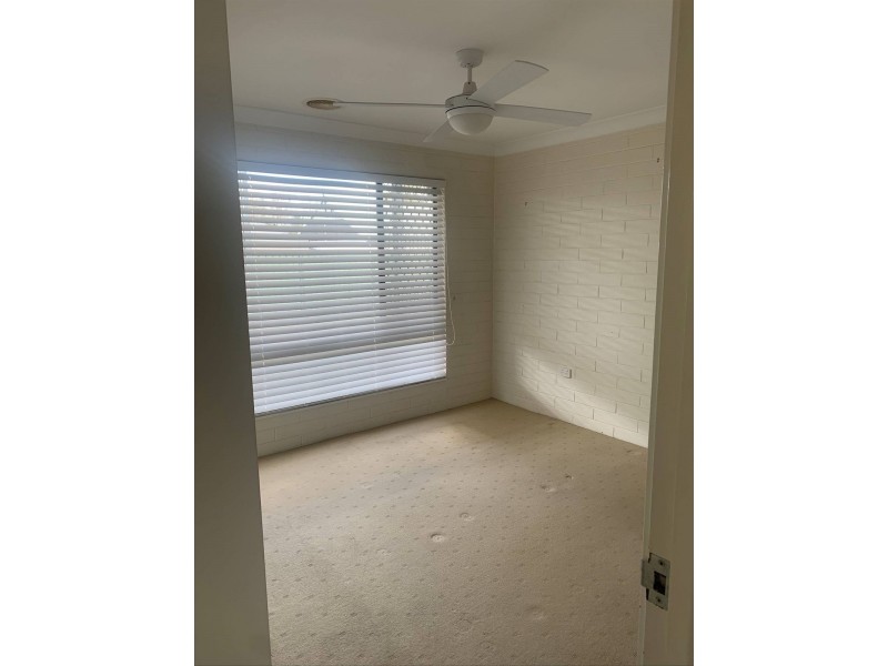 59 Vincent Road, Lake Albert NSW 2650