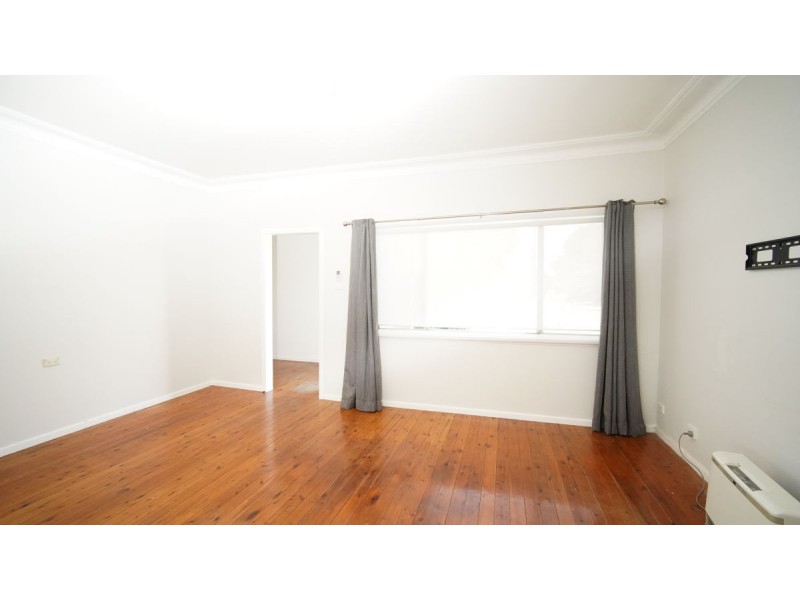 502 Kooringal Road, Lake Albert NSW 2650