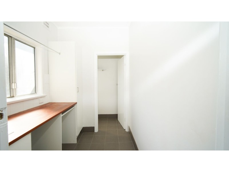 502 Kooringal Road, Lake Albert NSW 2650