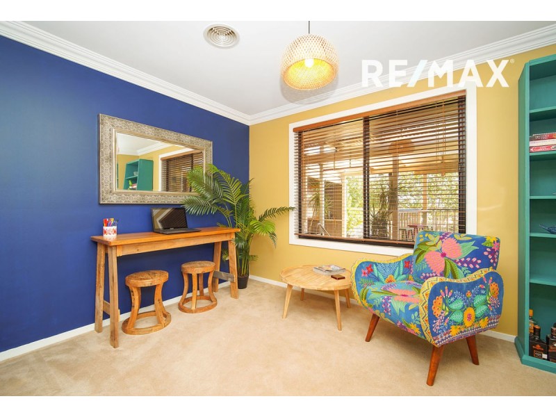 4 Lincoln Avenue, Tolland NSW 2650