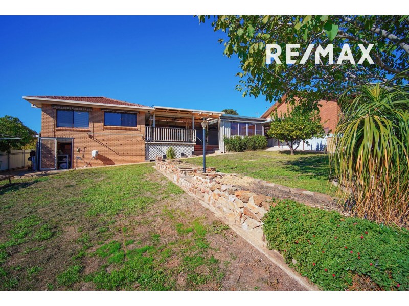 4 Lincoln Avenue, Tolland NSW 2650