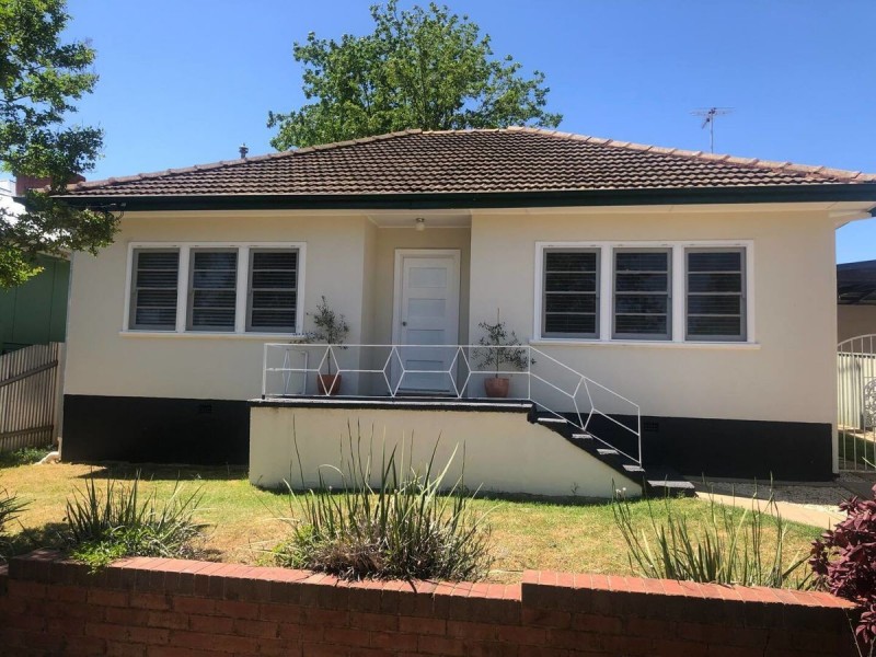 27 Mair Street, Turvey Park NSW 2650