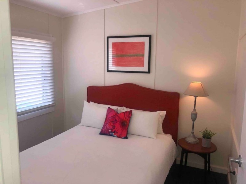 27 Mair Street, Turvey Park NSW 2650