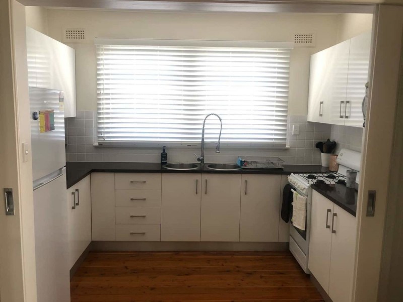 27 Mair Street, Turvey Park NSW 2650