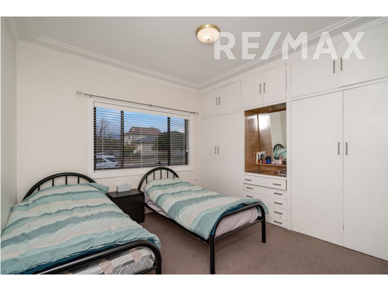 48 Ceduna Street, Mount Austin NSW 2650