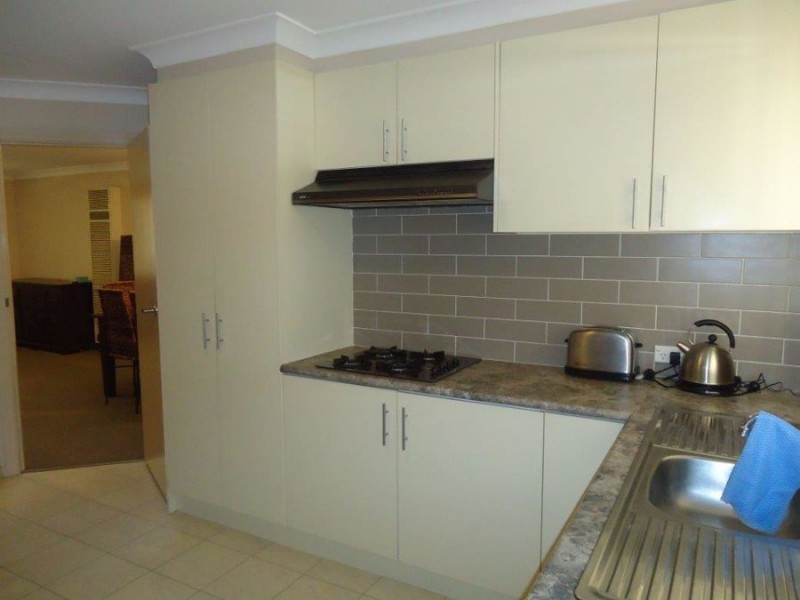 1/1 Overdale Drive, Bourkelands NSW 2650