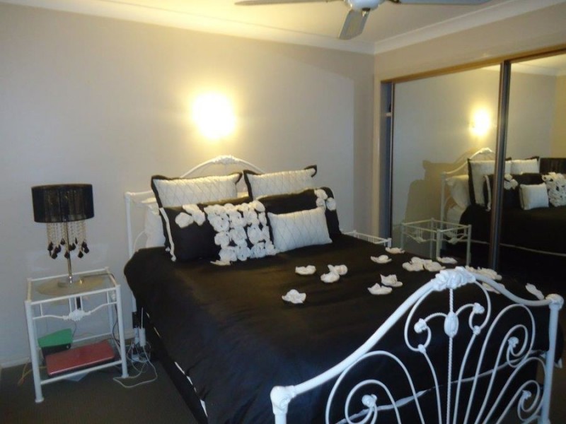 1/1 Overdale Drive, Bourkelands NSW 2650