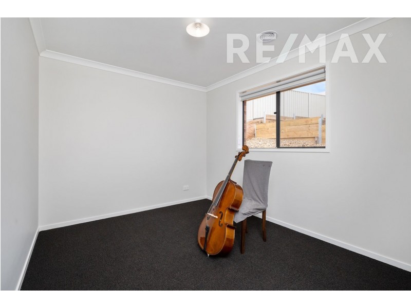 29 Samson Avenue, Estella NSW 2650