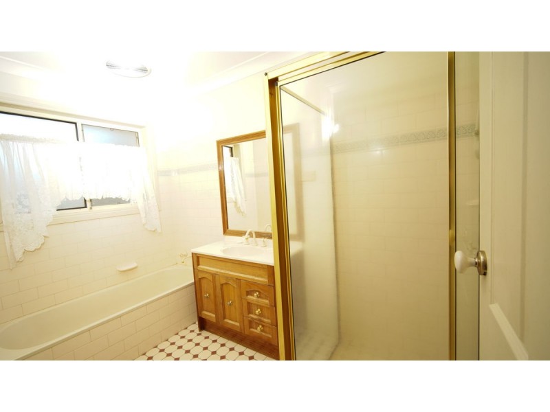 24 Corella Place, Estella NSW 2650