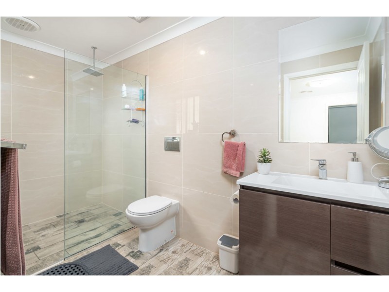 8A Balala Crescent, Bourkelands NSW 2650