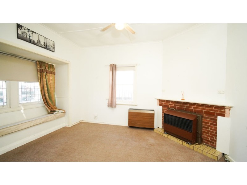 18 Morundah Street, Wagga Wagga NSW 2650