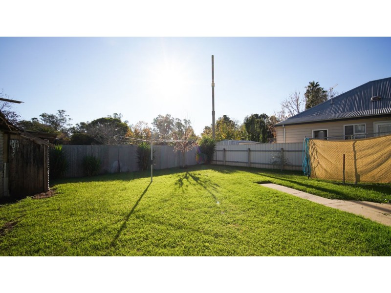 18 Morundah Street, Wagga Wagga NSW 2650