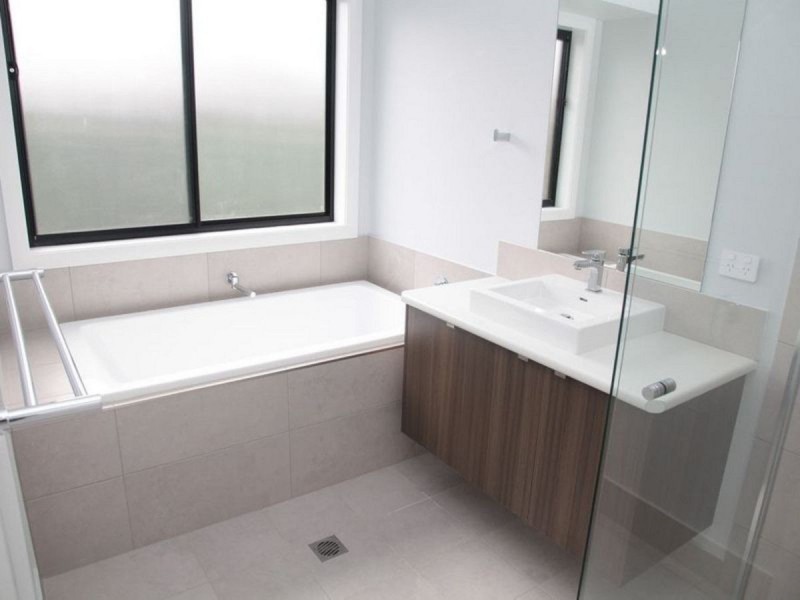 2/5 Wollemi Street, Forest Hill NSW 2651