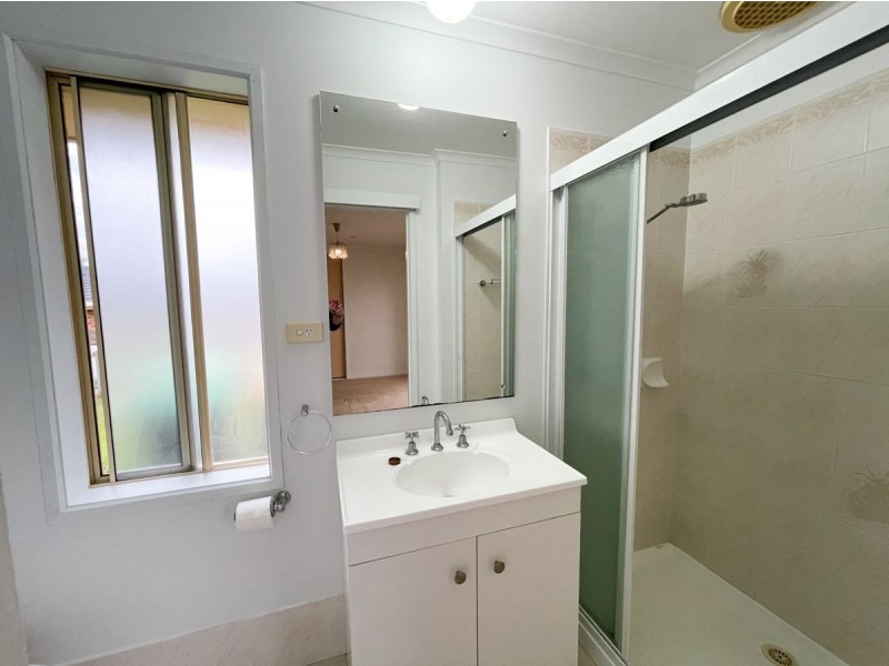 12 Cooba Place, Estella NSW 2650