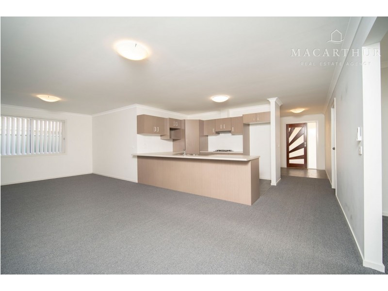 1 Hazelwood Drive, Forest Hill NSW 2651