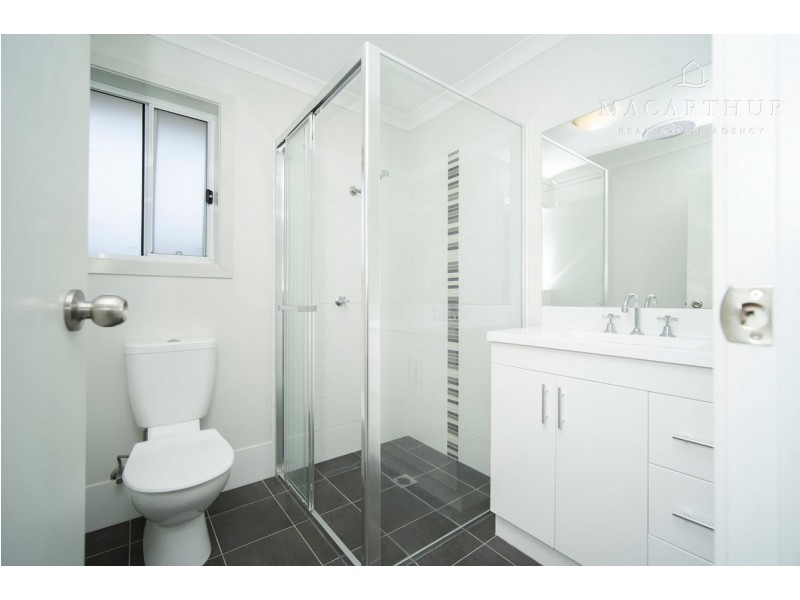 1 Hazelwood Drive, Forest Hill NSW 2651