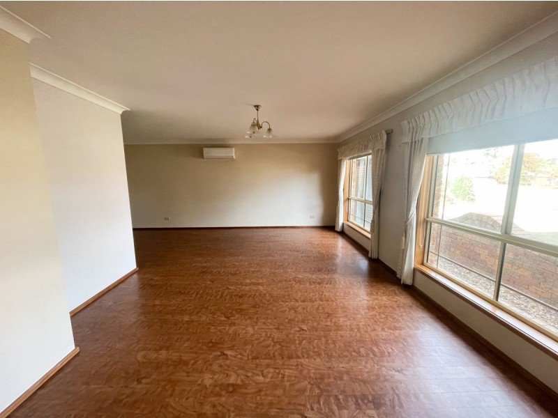 22 Sackville Drive, Forest Hill NSW 2651