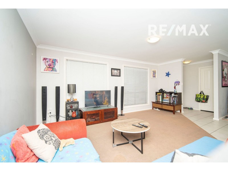 22 Womboin Crescent, Glenfield Park NSW 2650
