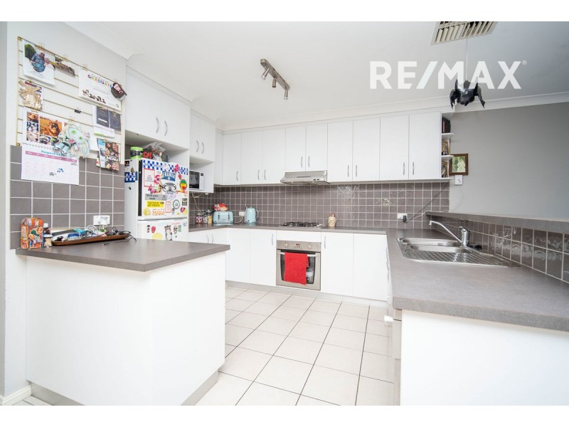 22 Womboin Crescent, Glenfield Park NSW 2650