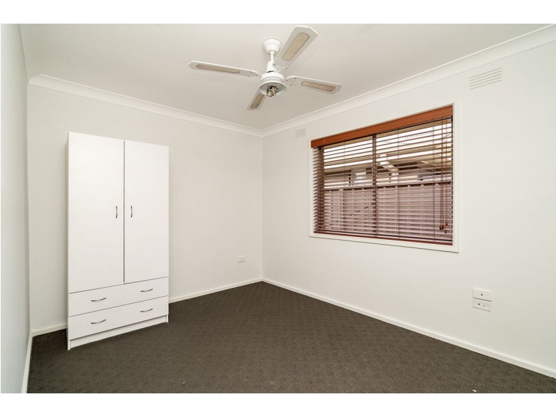 7 Nandina Avenue, Lake Albert NSW 2650