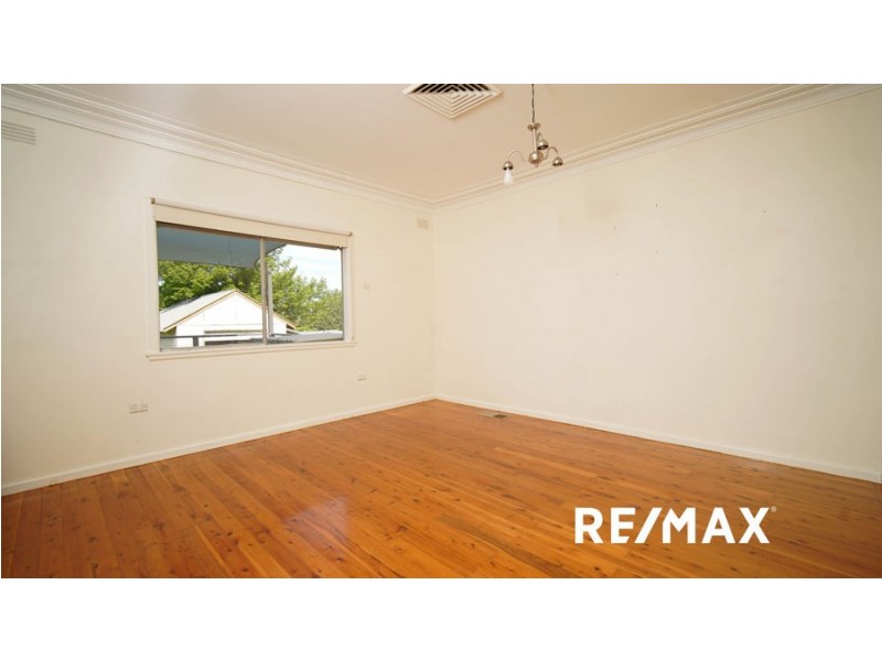 113 Meadow Street, Kooringal NSW 2650