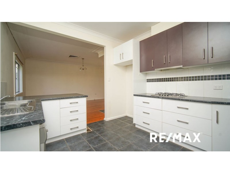 113 Meadow Street, Kooringal NSW 2650