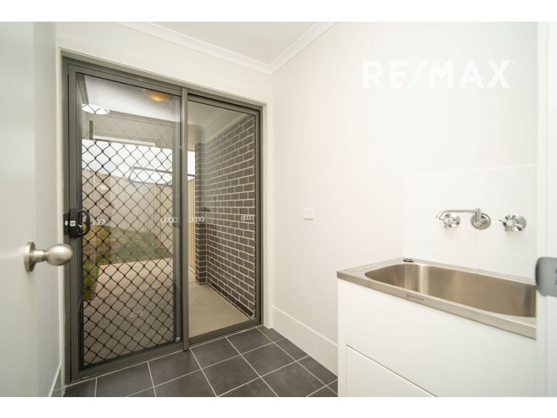 1/1 Ronald Street, Gobbagombalin NSW 2650